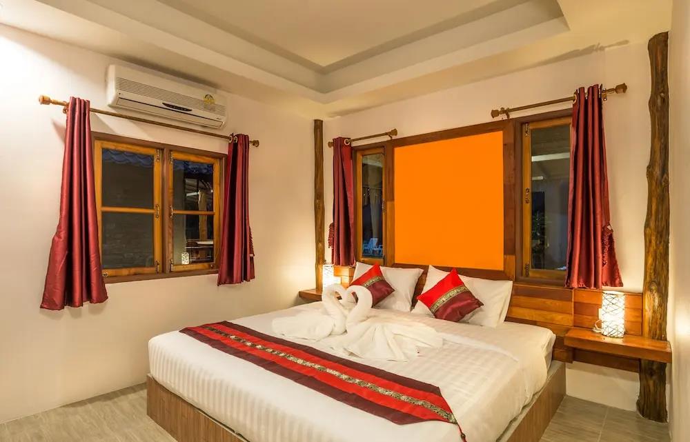 Pinthong Aonang Villa 0*