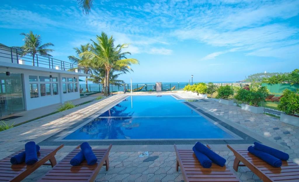 Manara beach 3*