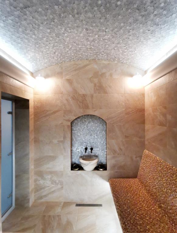 Arka Hotel 0*