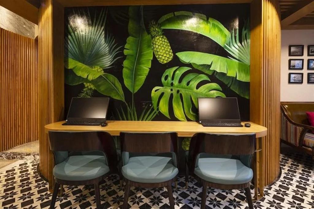 Erica Nha Trang Hotel 4*