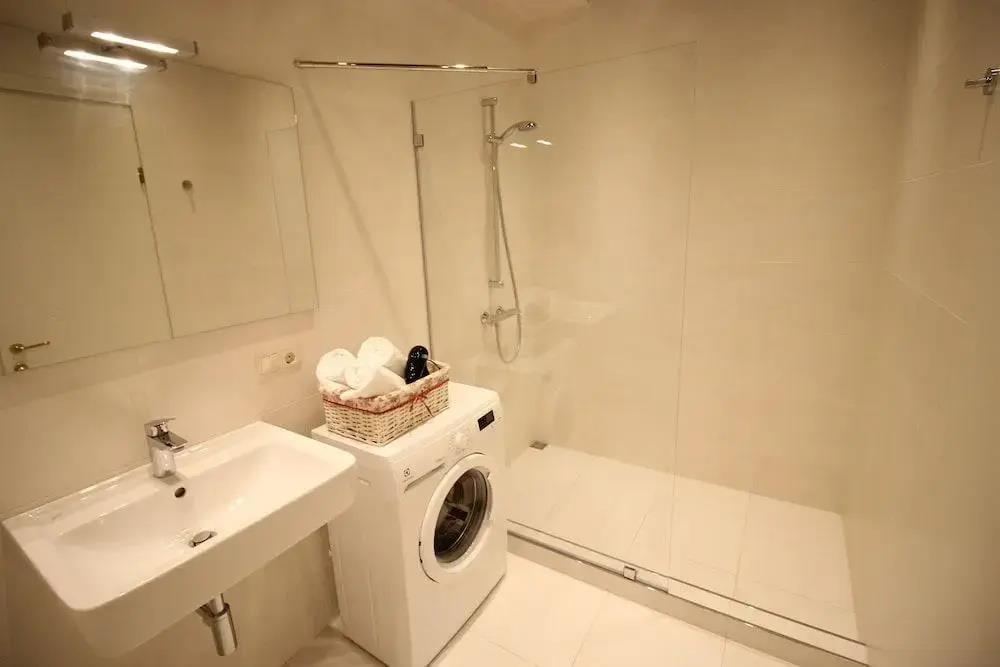 Maxela Rooms & Suites 0*