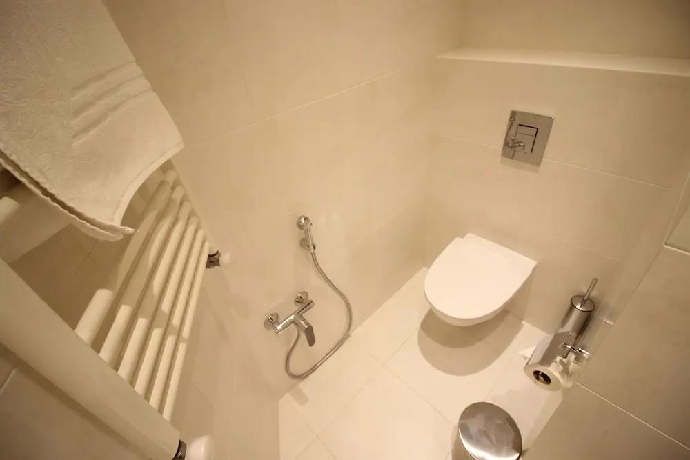 Maxela Rooms & Suites 0*