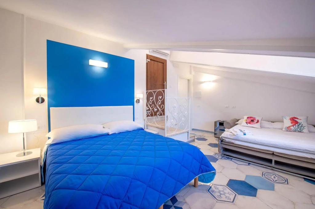 Caruso Sea View 0*