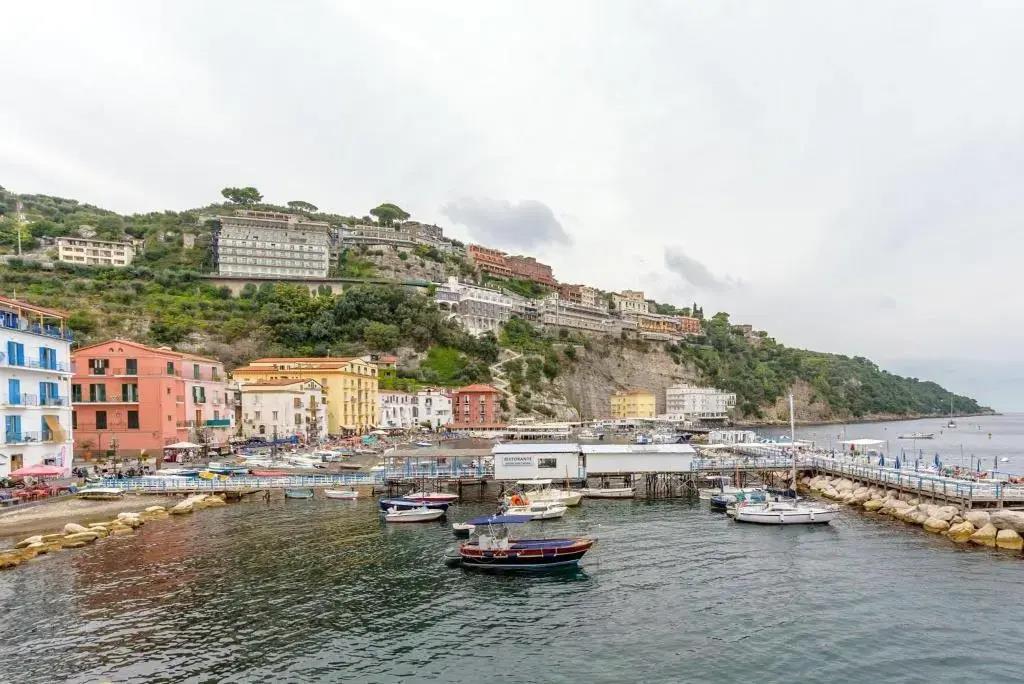Caruso Sea View 0*