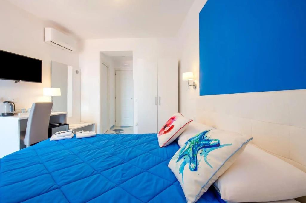 Caruso Sea View 0*