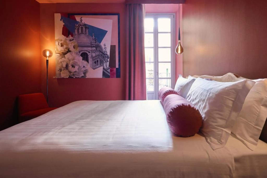 73 Boutique Hotel 4*