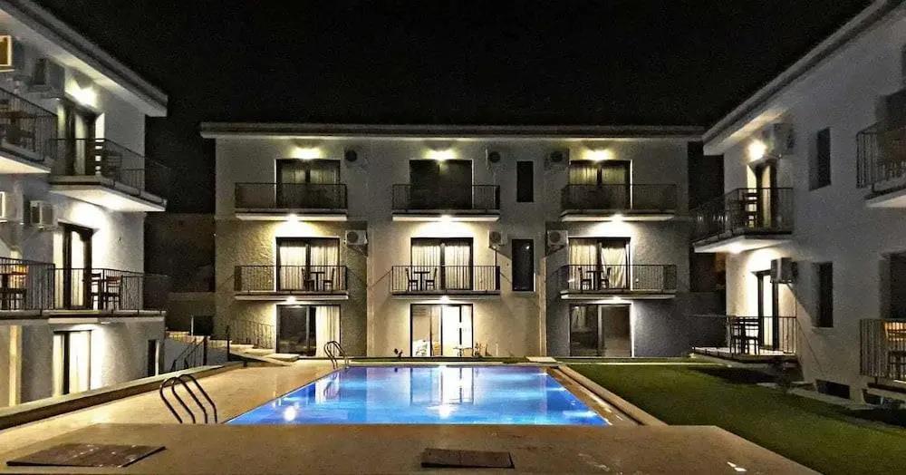 Karyada Hotel 0*