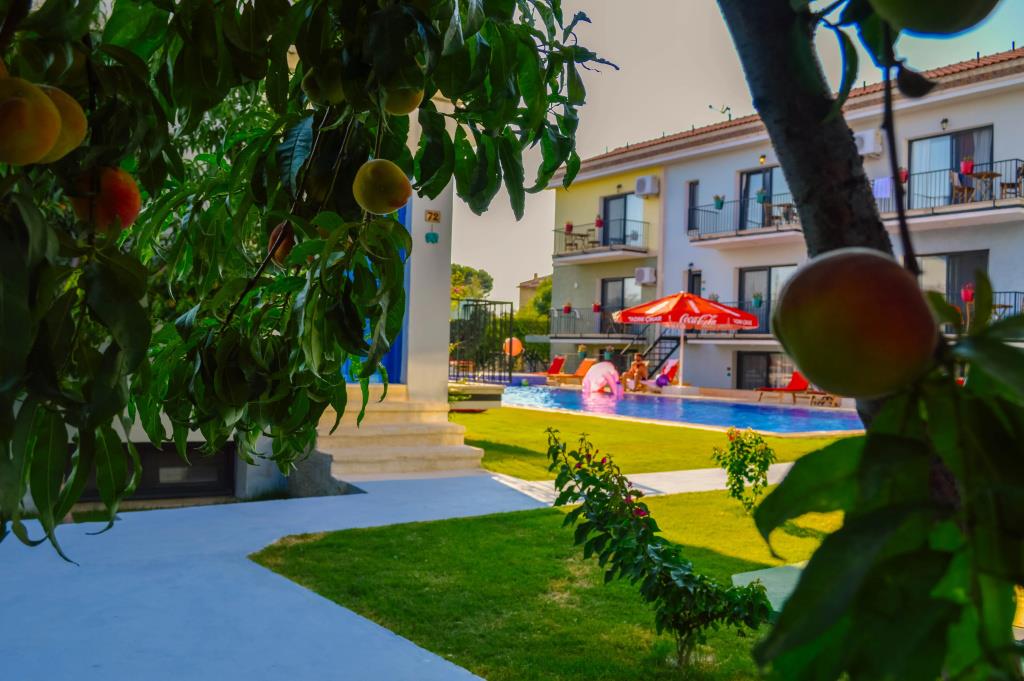 Karyada Hotel 0*