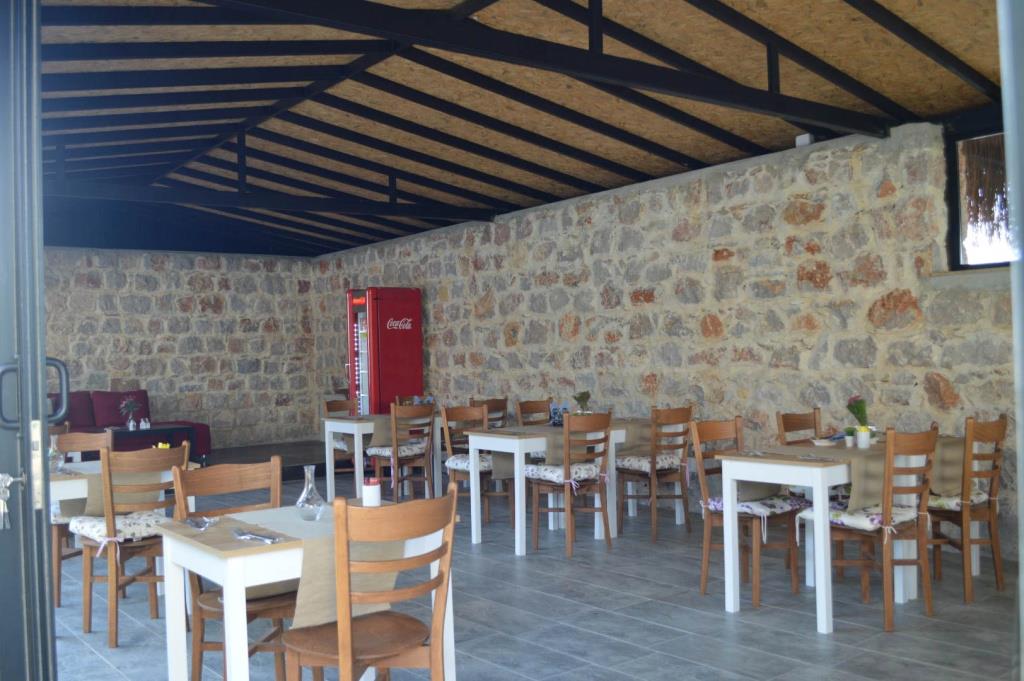 Karyada Hotel 0*