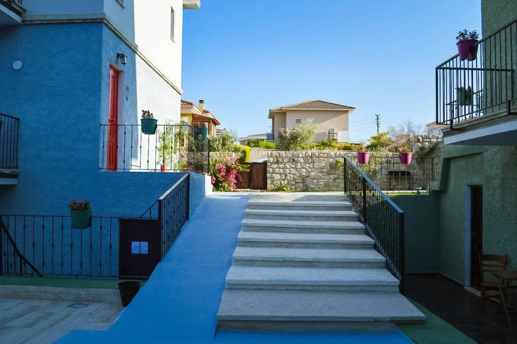 Karyada Hotel 0*