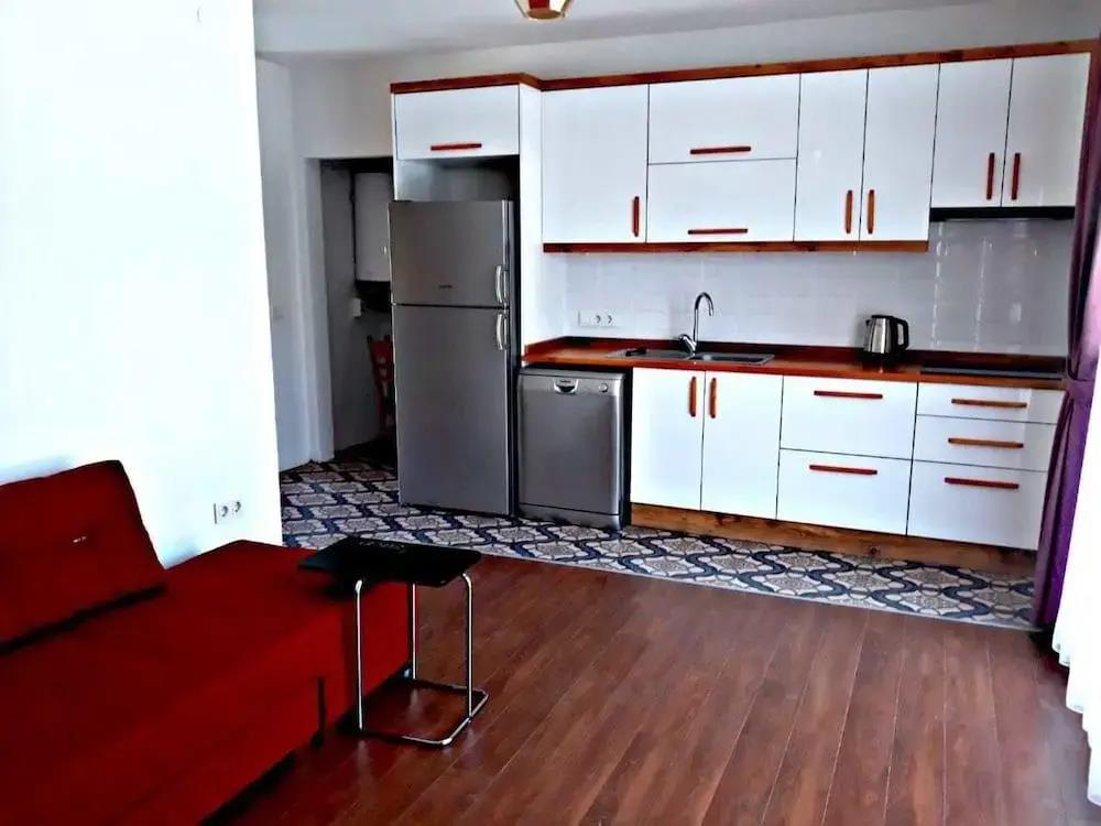 Karyada Hotel 0*