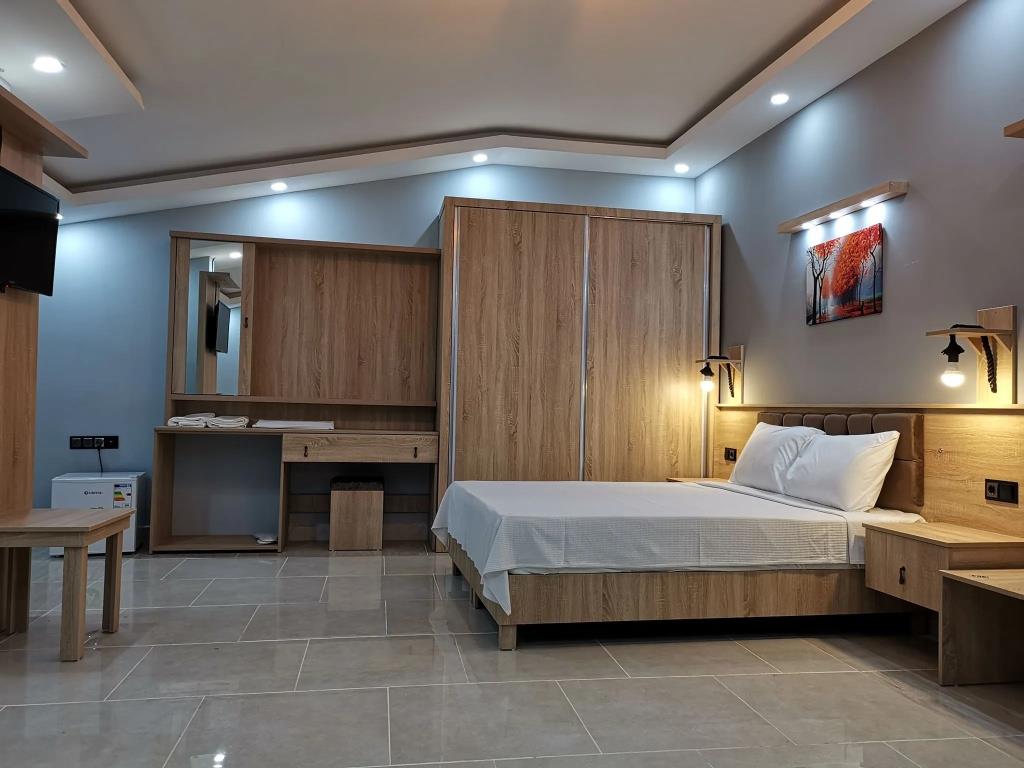Beyond Otel 0*