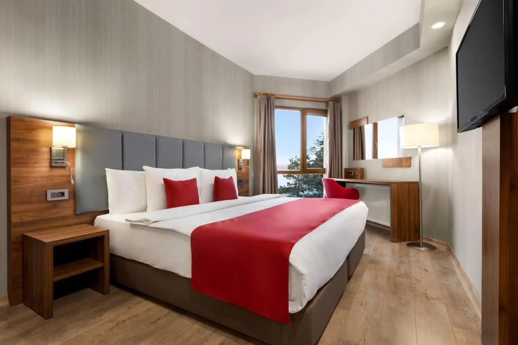 Ramada by Wyndham Van 4*