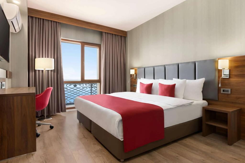 Ramada by Wyndham Van 4*
