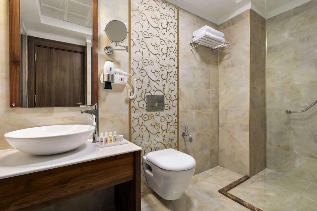 Ramada by Wyndham Van 4*