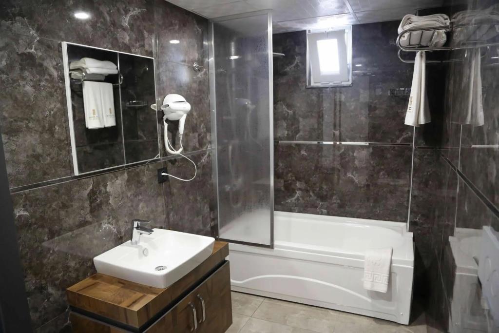 Ladik Hotel 0*