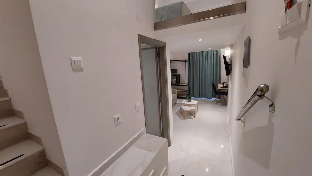 Marvel Deluxe Rooms 0*