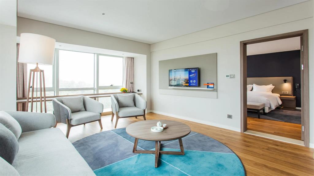 Holiday Inn Express Jiangmen Jianghai by IHG 3*