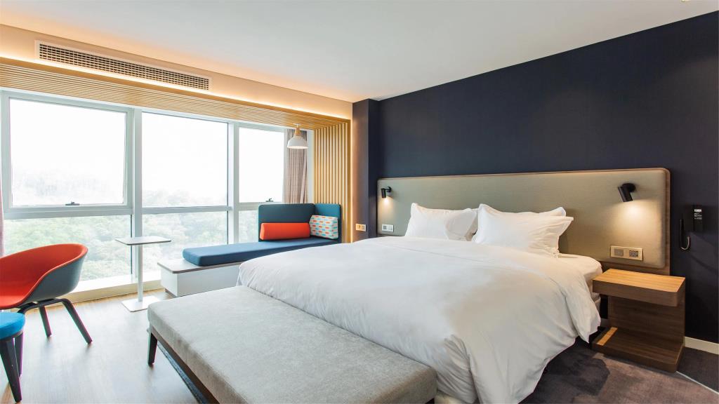 Holiday Inn Express Jiangmen Jianghai by IHG 3*