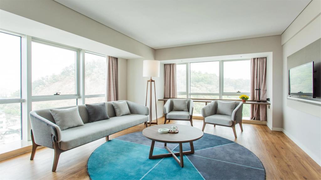 Holiday Inn Express Jiangmen Jianghai by IHG 3*