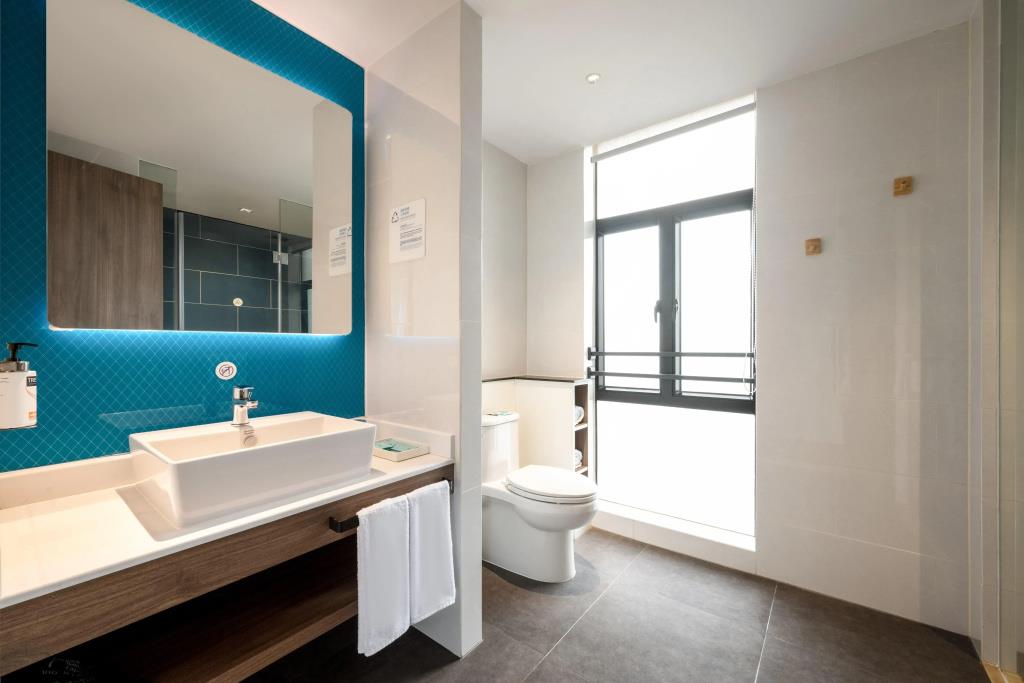 Holiday Inn Express Jiangmen Jianghai by IHG 3*