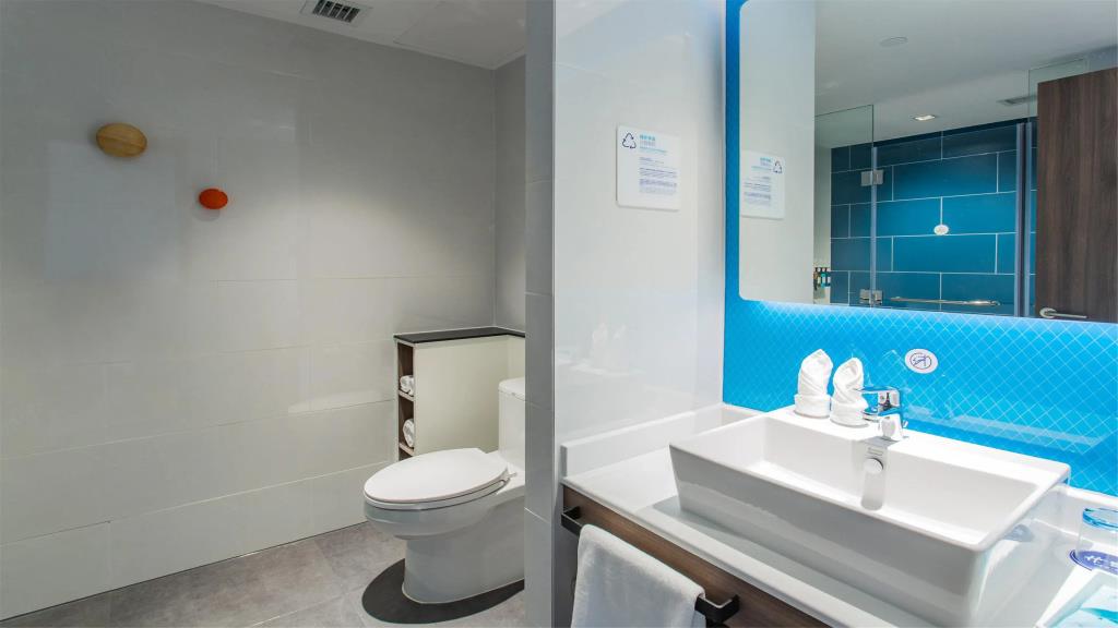 Holiday Inn Express Jiangmen Jianghai by IHG 3*