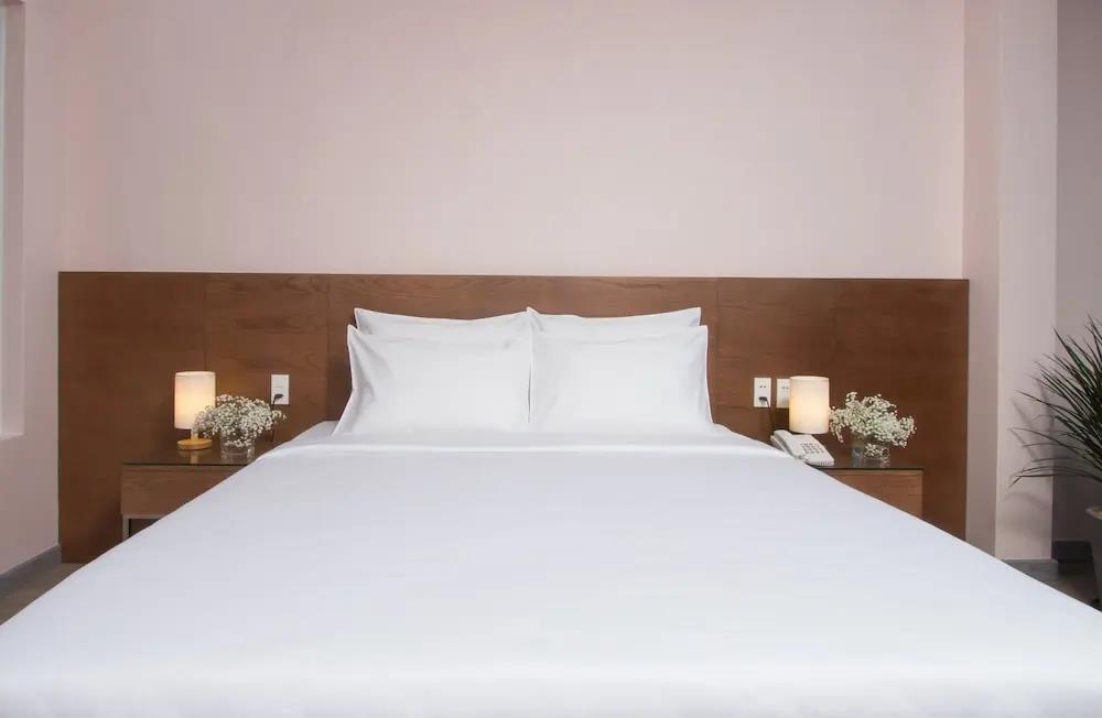 Piano Hotel 2*