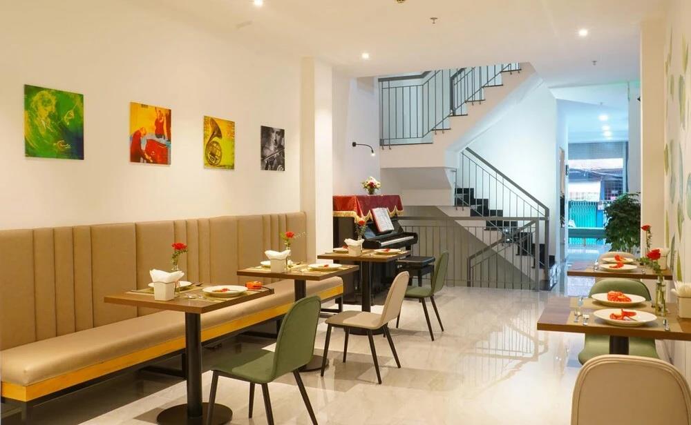 Piano Hotel 2*