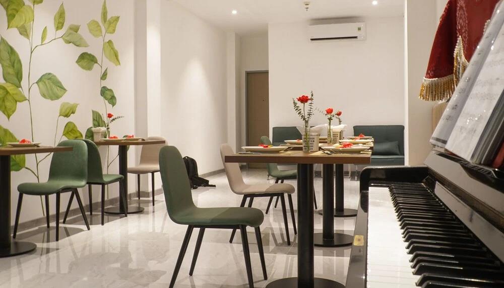 Piano Hotel 2*