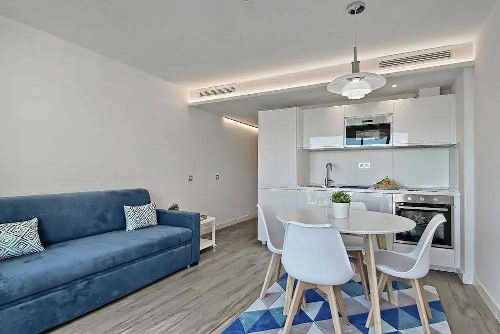 Carihuela Suites 0*