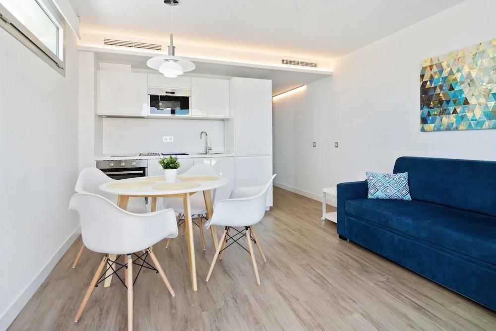 Carihuela Suites 0*
