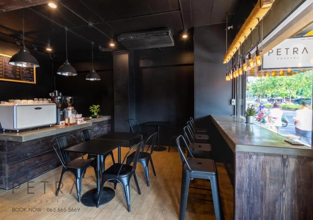 Petra Poshtel Donmuang 2*