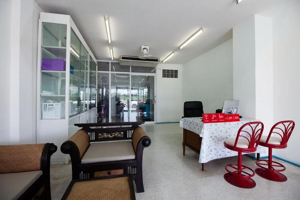 Sabai Place 2*