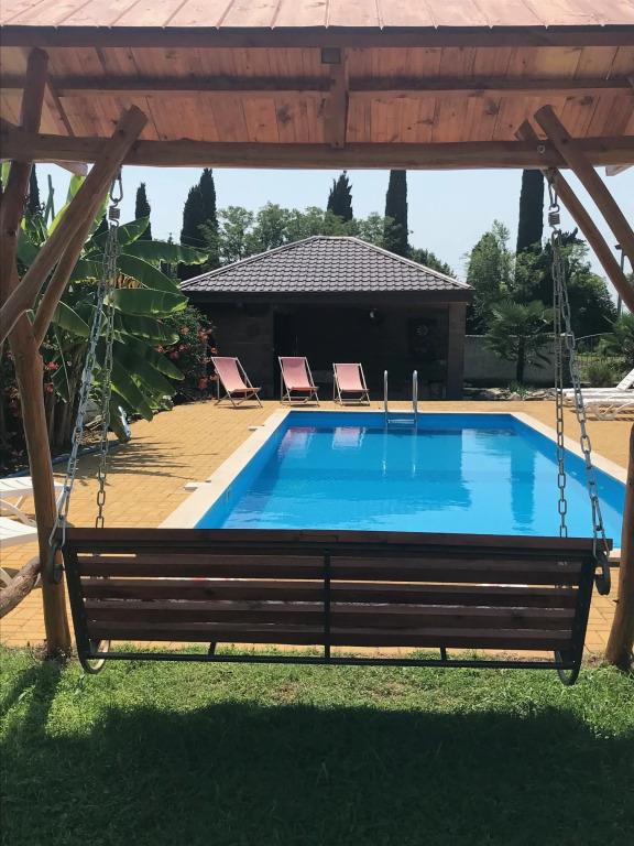 Apsua Villa 0*