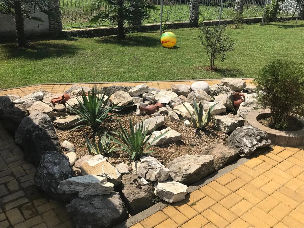 Apsua Villa 0*