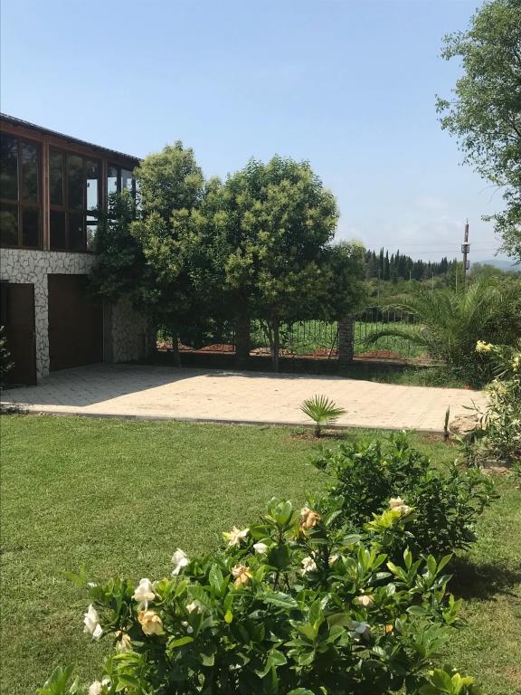 Apsua Villa 0*