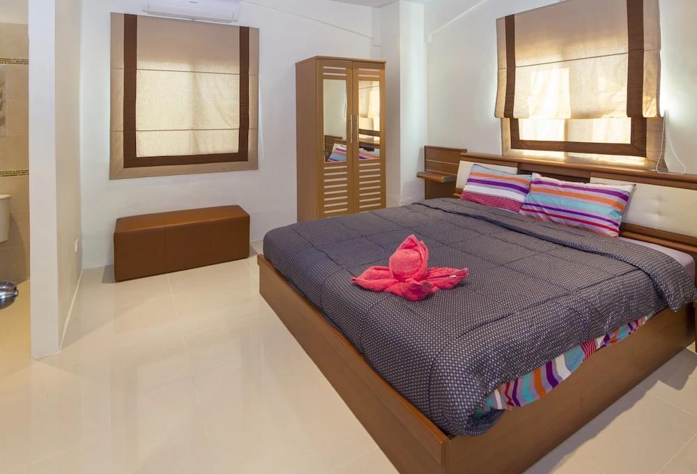Grand T.W. Home 1 3*