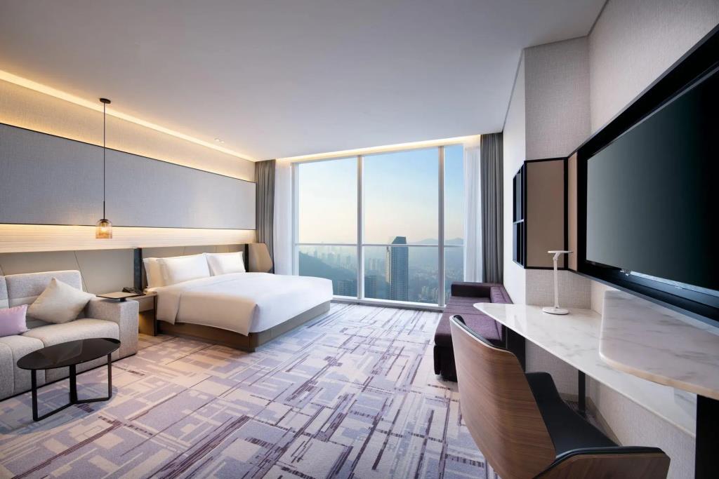 Crowne Plaza Dalian Xinghai by IHG 3*