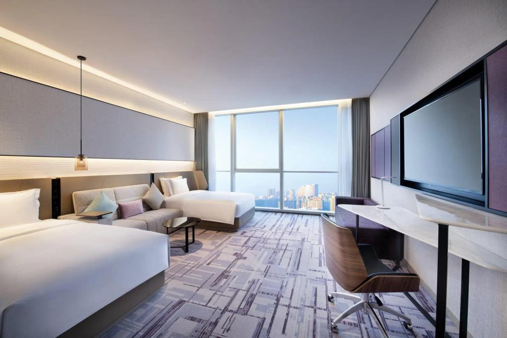 Crowne Plaza Dalian Xinghai by IHG 3*