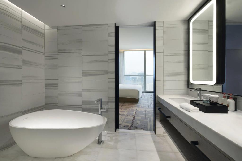 Crowne Plaza Dalian Xinghai by IHG 3*
