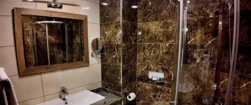 Kanyonvadi Hotel 4*