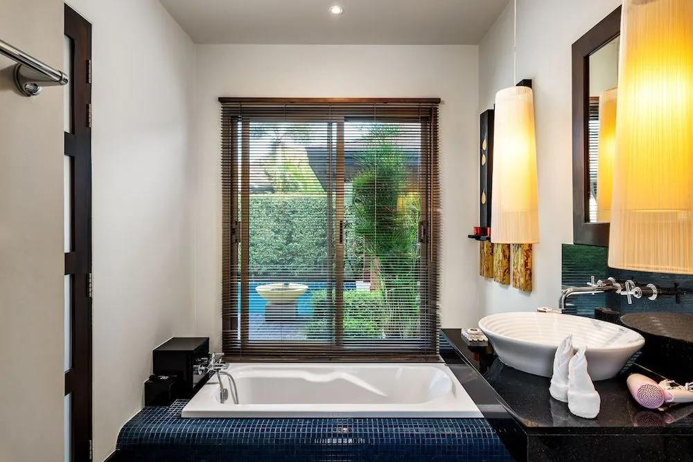 Emerald Pool Villa 0*