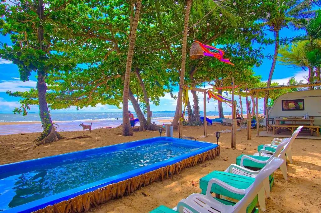 Beach House Camp 2*