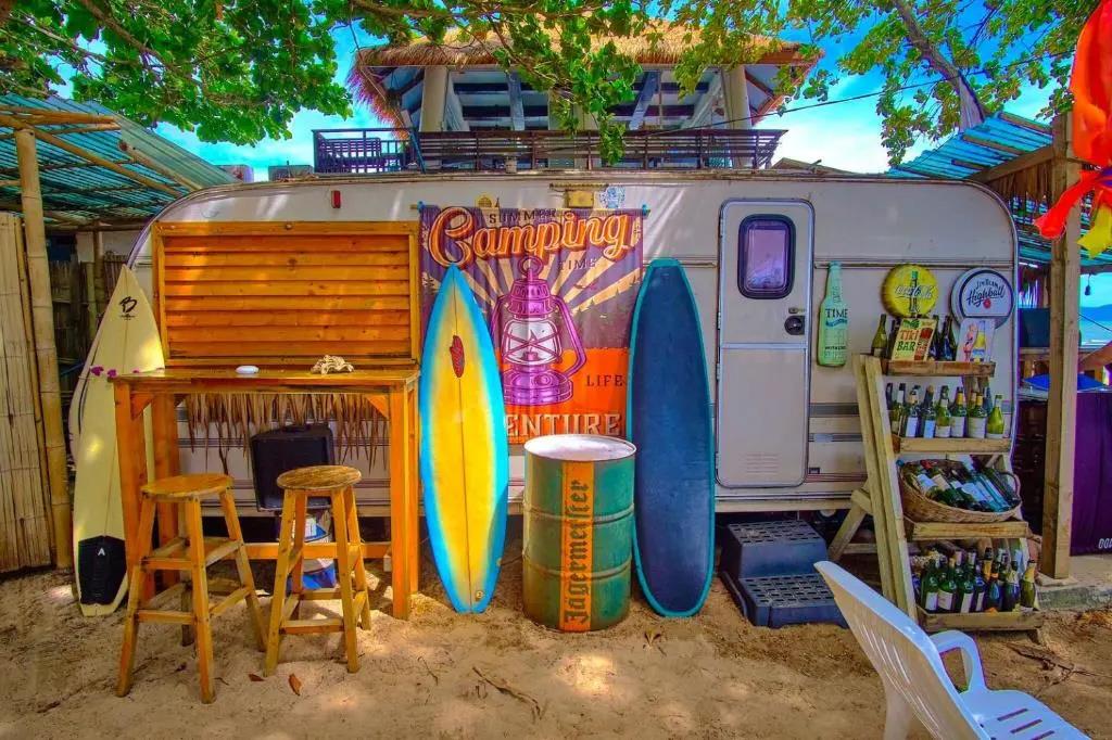 Beach House Camp 2*