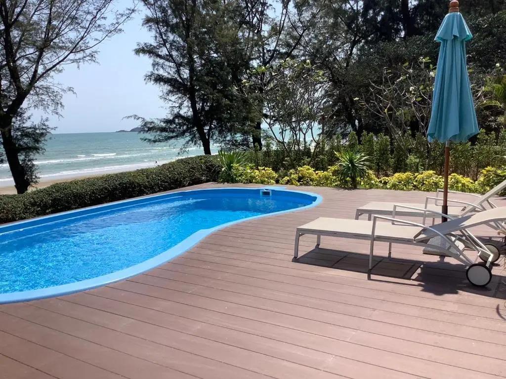 Seapine Beach Golf and Resort Hua Hin 3*