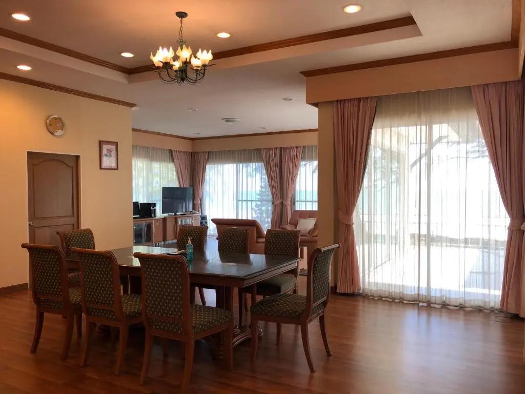 Seapine Beach Golf and Resort Hua Hin 3*