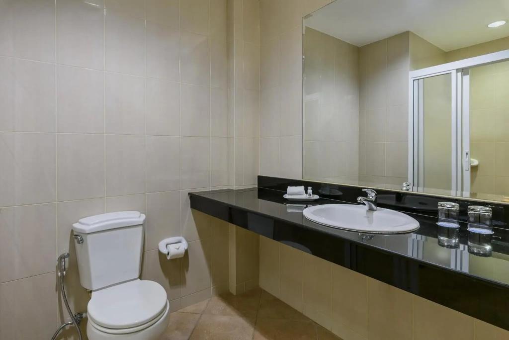 Seapine Beach Golf and Resort Hua Hin 3*