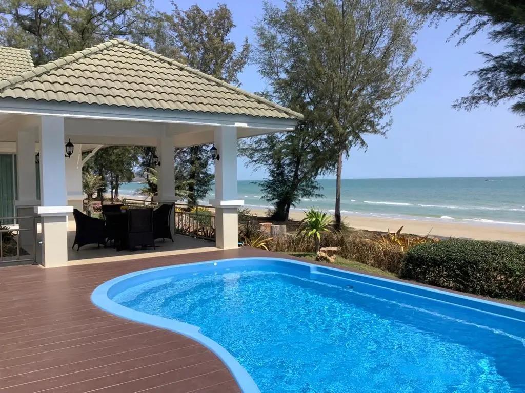 Seapine Beach Golf and Resort Hua Hin 3*