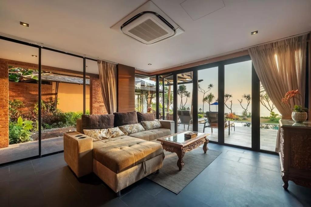 Nirvana  Beach Resort 3*