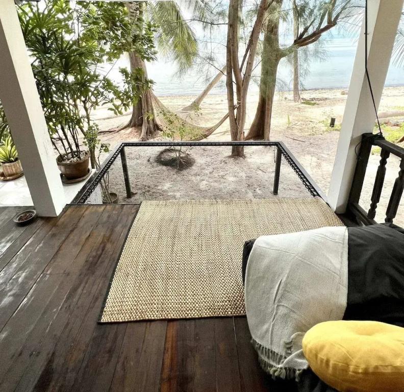 Beach Bungalow 3*